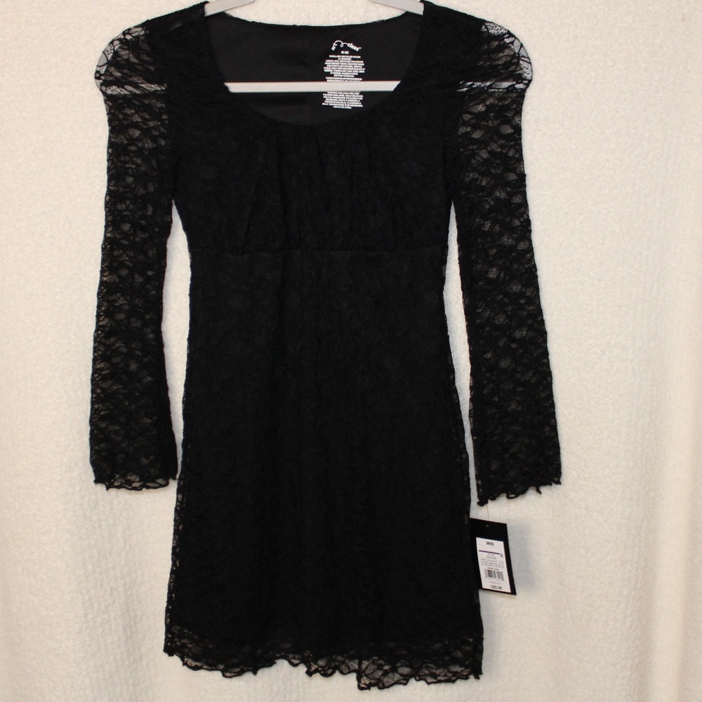 NWT Art Class Beautiful Little Girls Black Lace Dress in Sz (M-8)